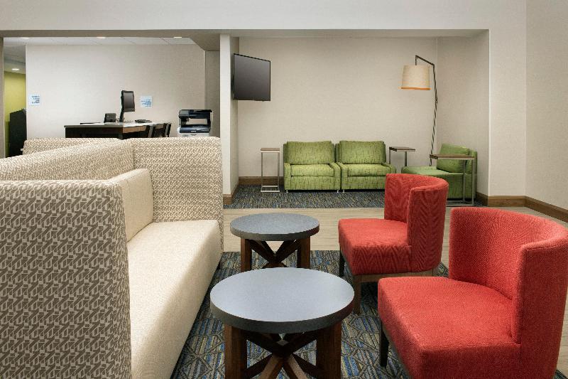Holiday Inn Express & Suites Baltimore BWI Airport image