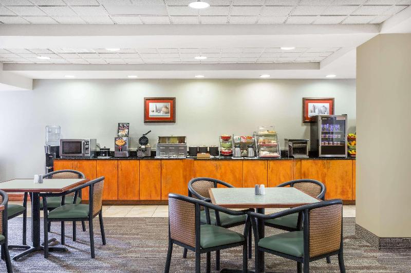 Wingate By Wyndham West Monroe image