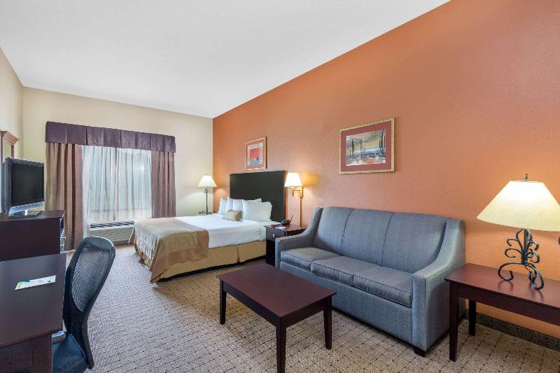 Wingate By Wyndham West Monroe image