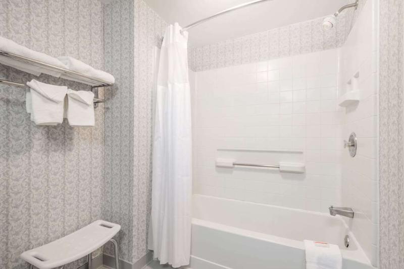 Days Inn by Wyndham Niantic Near Casinos image