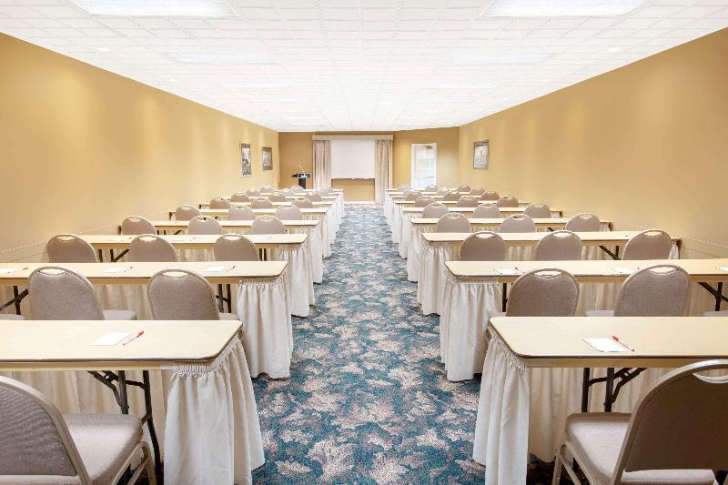 Hotel Ramada Conference Center by Wyndham Lewiston