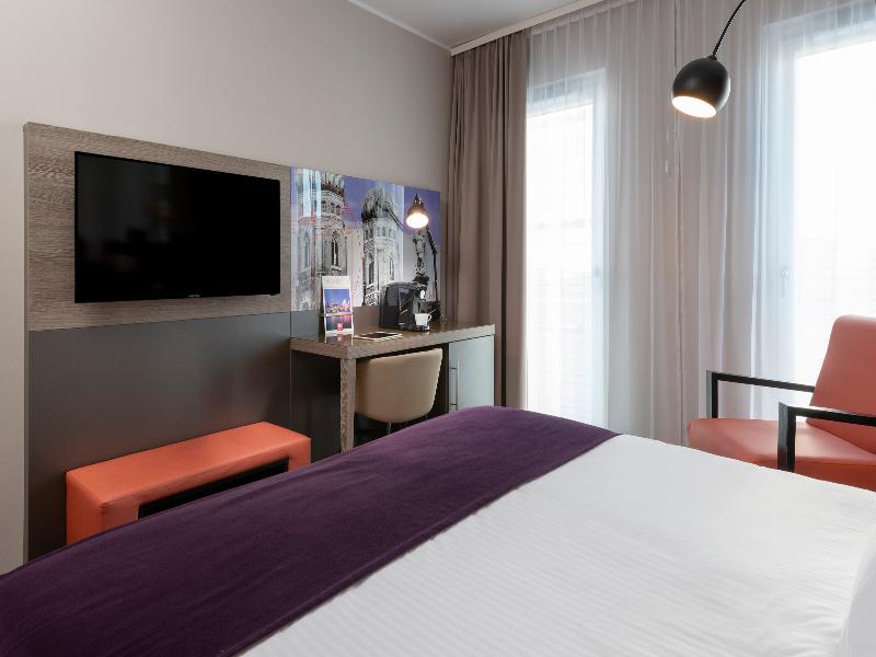 Leonardo Hotel Munich City South image