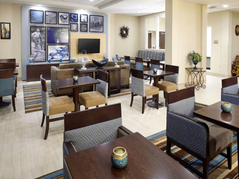 Hawthorn Suites By Wyndham Wheeling Triadelphia A image