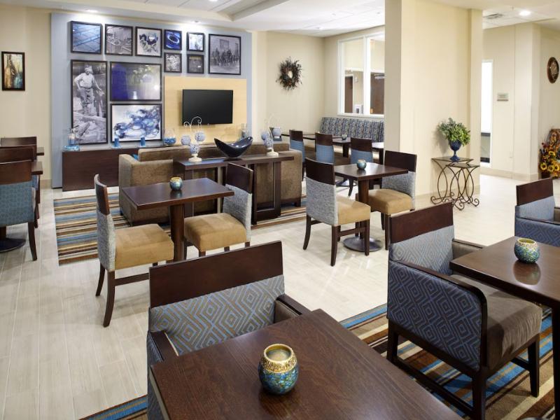 Hawthorn Suites By Wyndham Wheeling Triadelphia A image