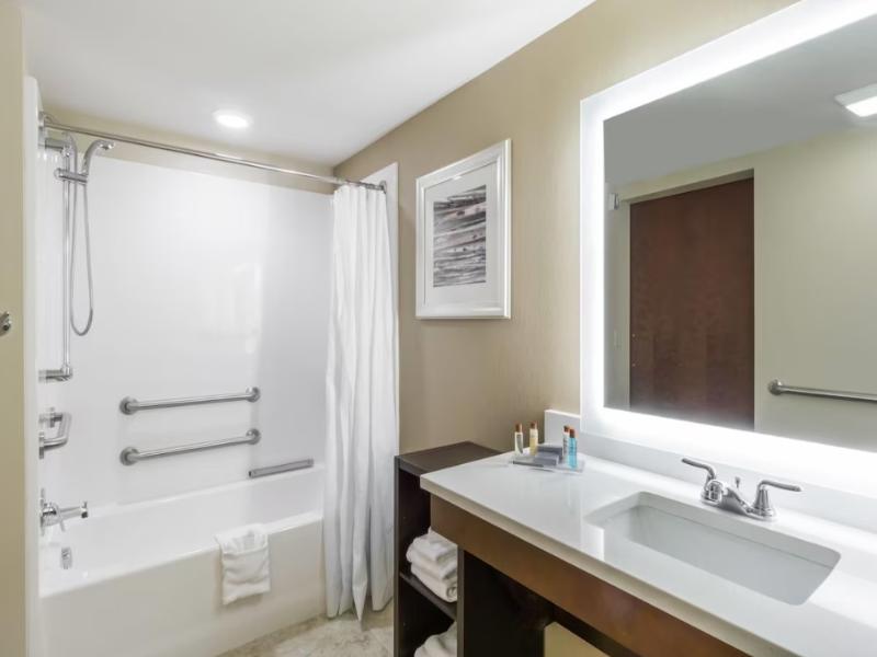 Hawthorn Suites By Wyndham Wheeling Triadelphia A image