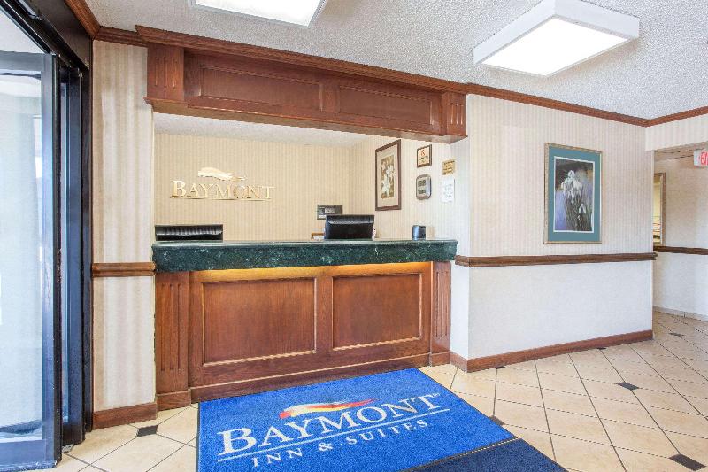 Hotel Baymont by Wyndham Detroit/Roseville
