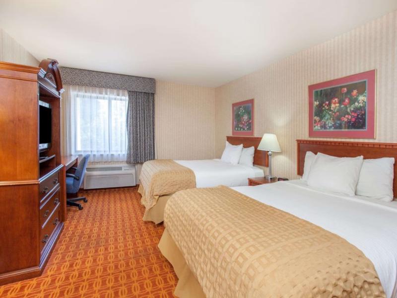 Baymont by Wyndham Detroit/Roseville image