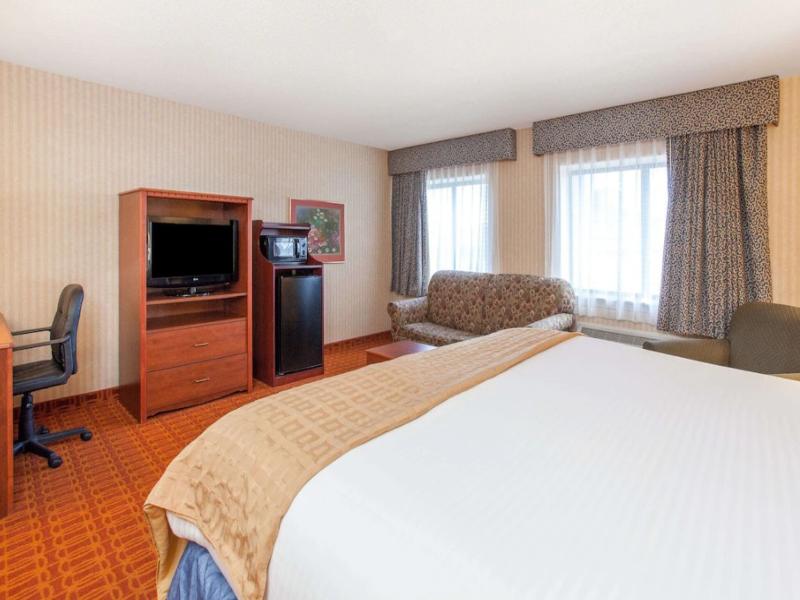 Baymont by Wyndham Detroit/Roseville image