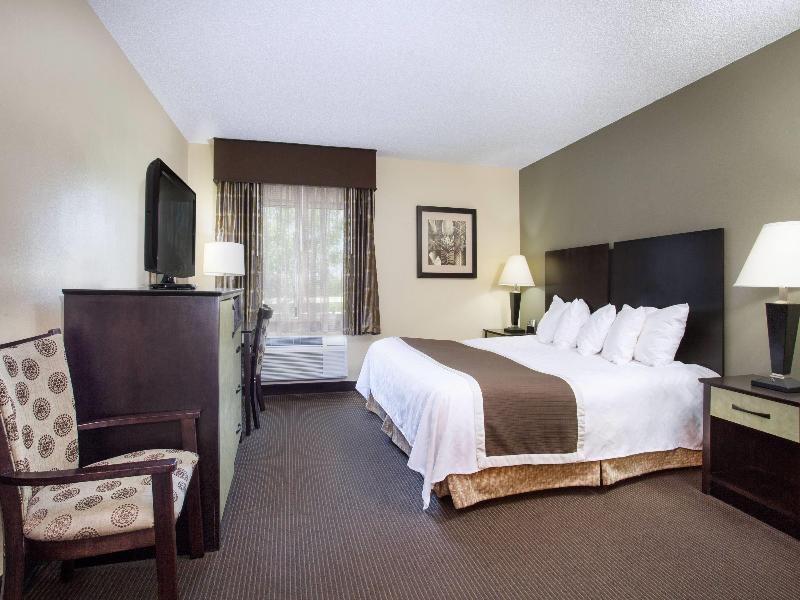 Baymont by Wyndham Dale image
