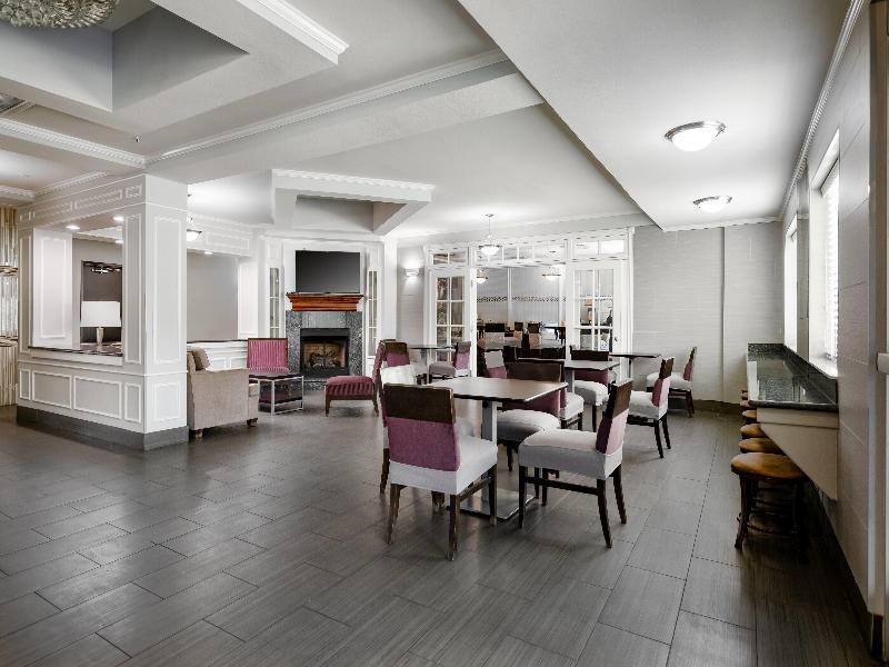 Baymont by Wyndham College Station