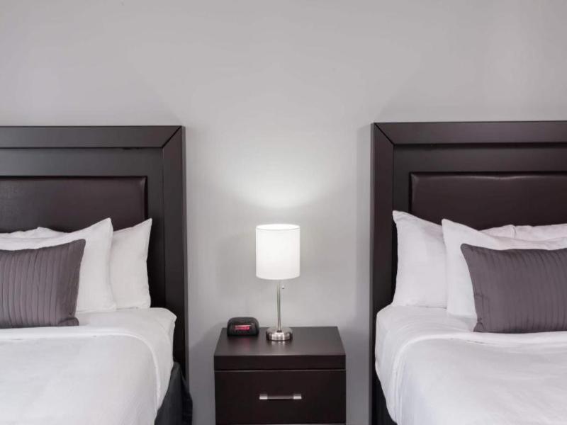 Baymont by Wyndham Glenview image