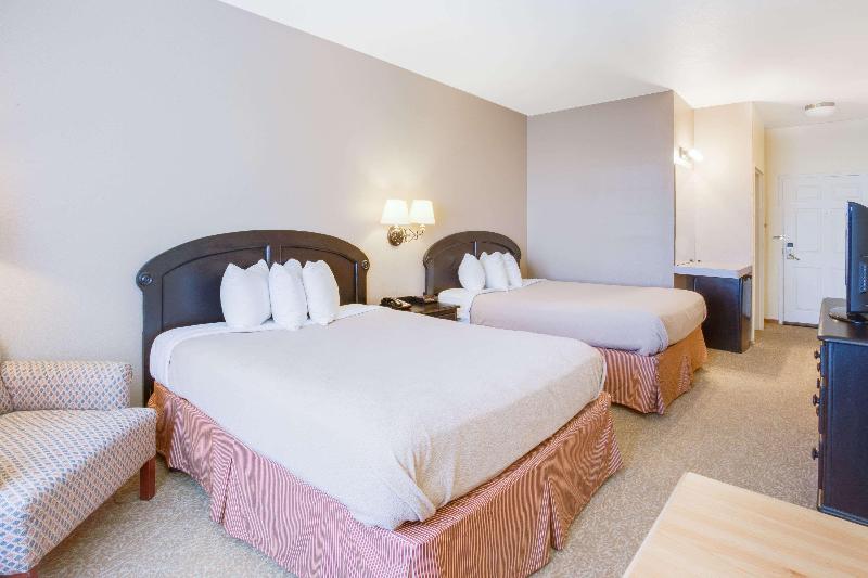Baymont by Wyndham Waunakee