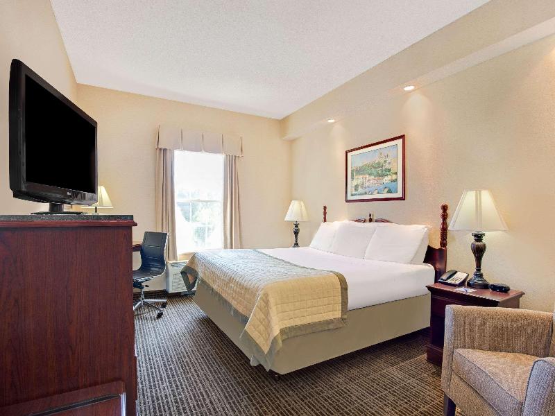 1 King Bed, Mobility Accessible Room, Non-Smoking