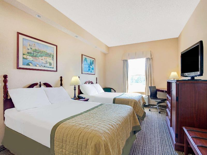Baymont by Wyndham Pearl image