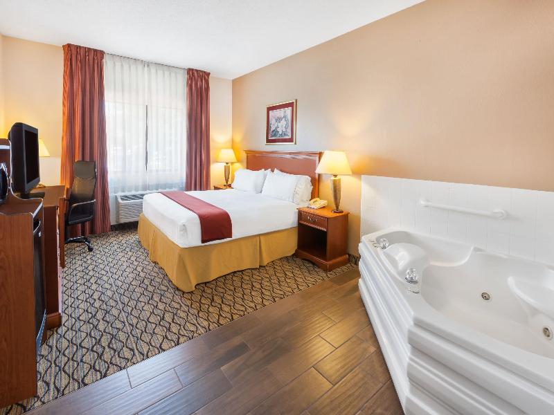 Baymont by Wyndham Chelsea image