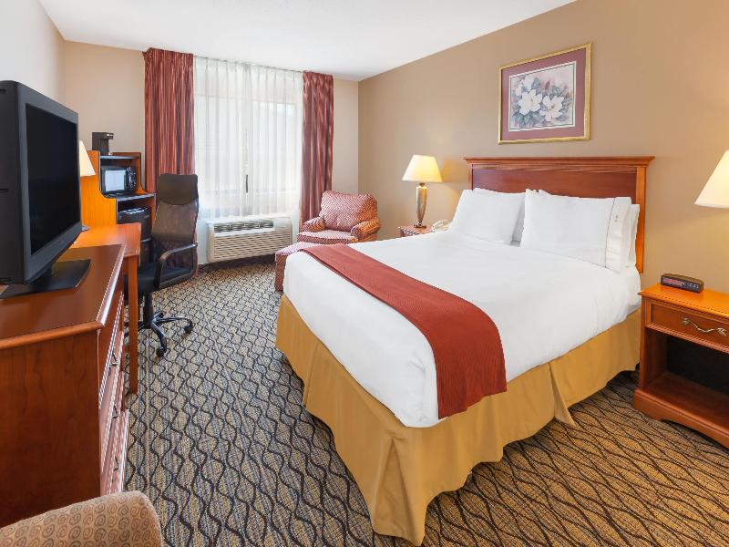 Baymont by Wyndham Chelsea image