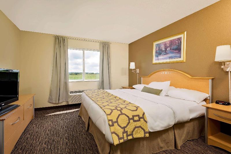 Baymont By Wyndham Lawrenceburg image