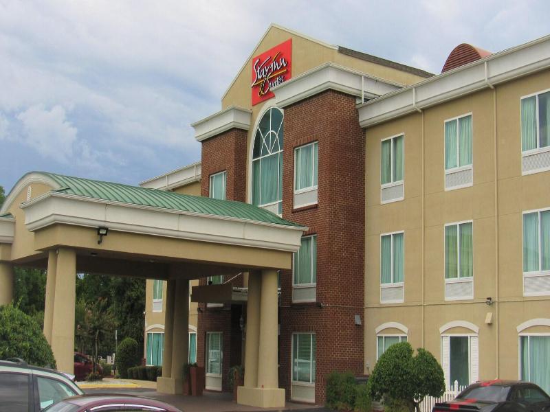 Baymont by Wyndham Montgomery South