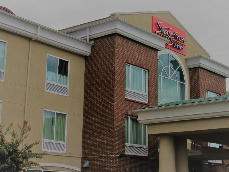 Baymont by Wyndham Montgomery South