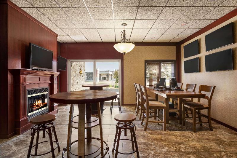 Baymont by Wyndham Mandan Bismarck Area image