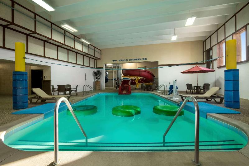 Baymont by Wyndham Mandan Bismarck Area image