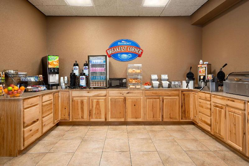 Baymont by Wyndham Mandan Bismarck Area image