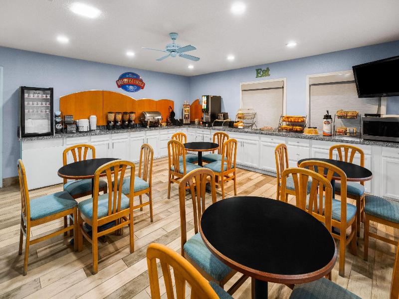 Baymont by Wyndham Salida — photo 49