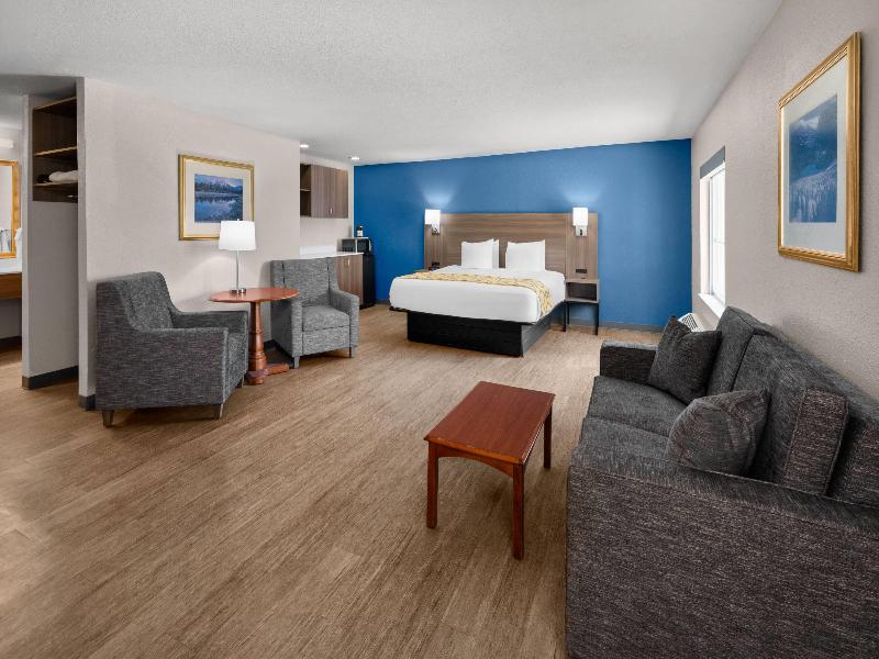 SUITE KING BED NON SMOKING