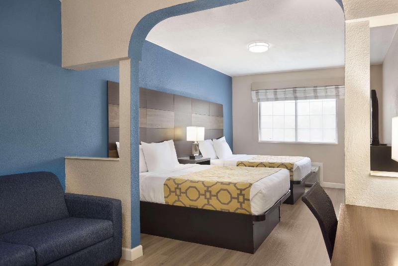 Bed room