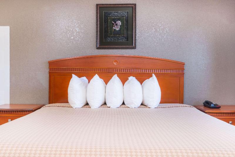 Days Inn by Wyndham Paintsville image