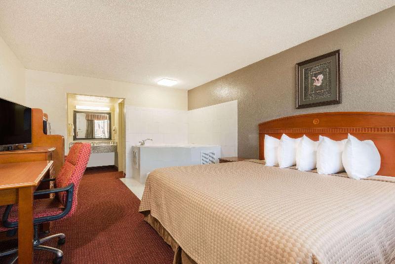 Days Inn by Wyndham Paintsville image