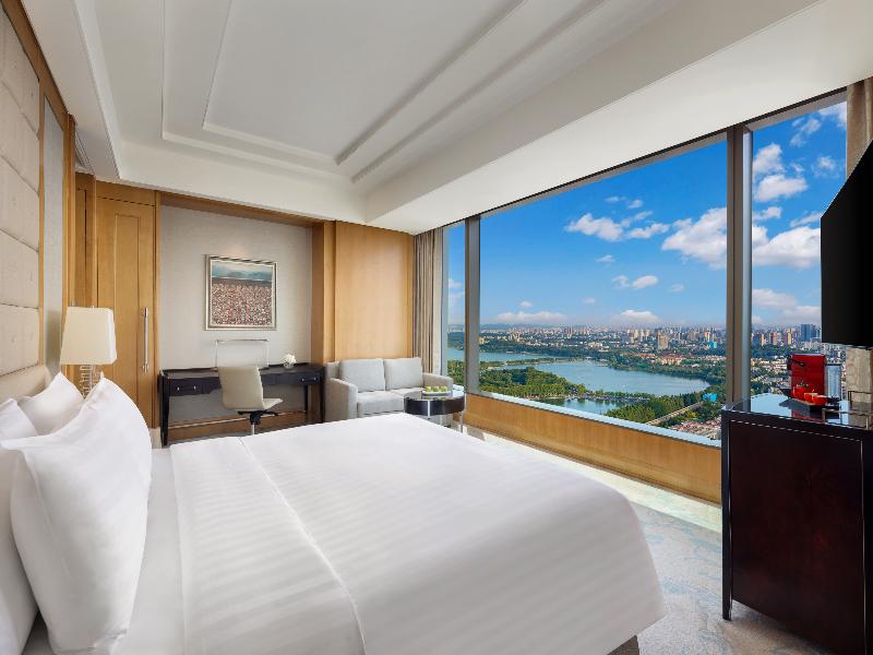 Shangri-La Nanjing image