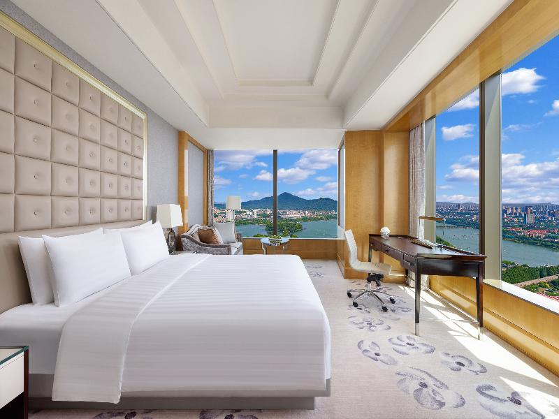 Shangri-La Nanjing image