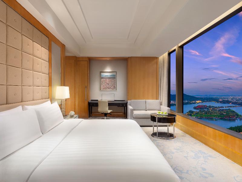 Shangri-La Nanjing image