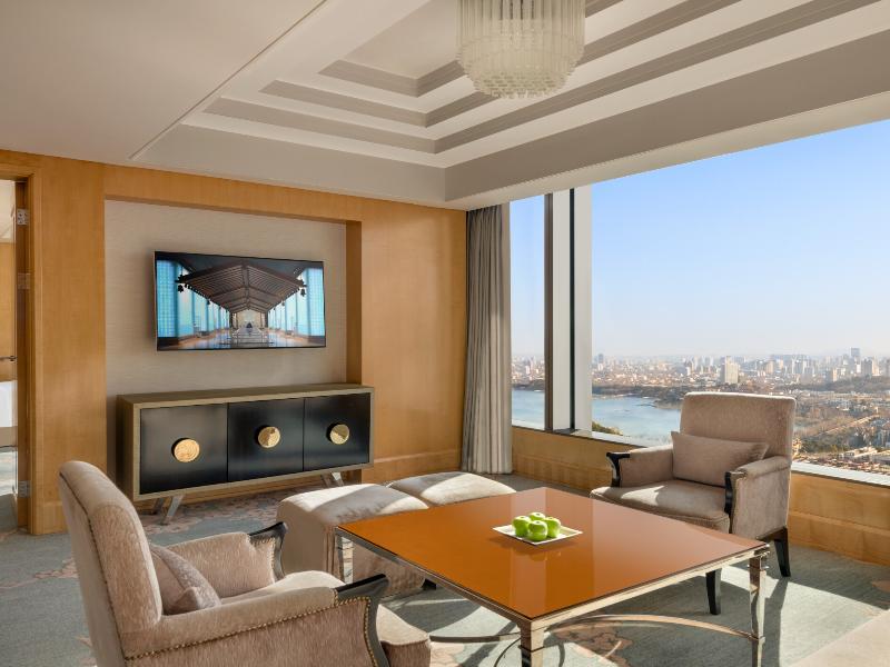 Shangri-La Nanjing image