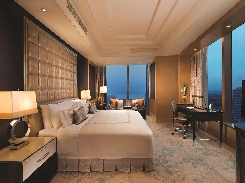 Shangri-La Nanjing image