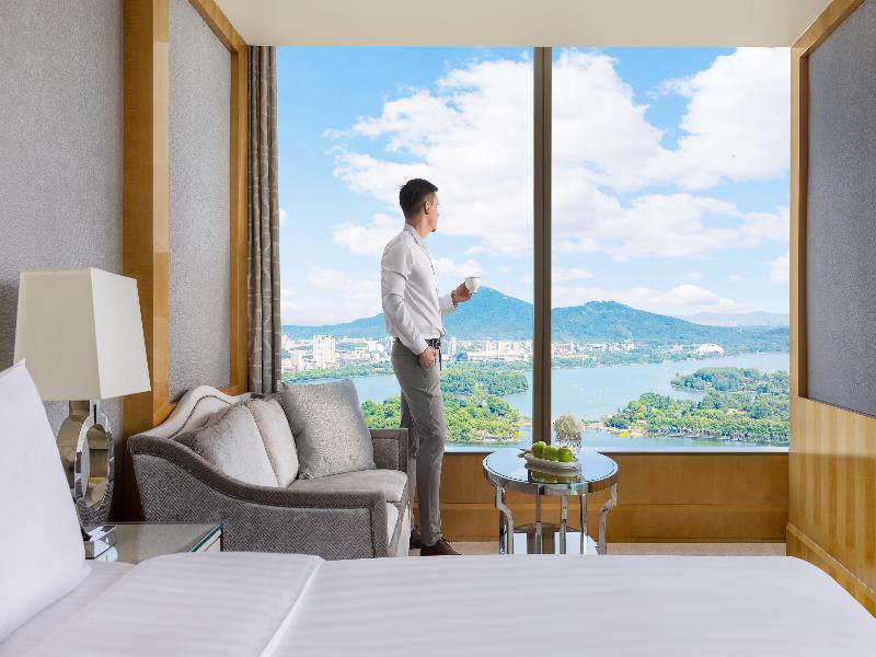 Shangri-La Nanjing image