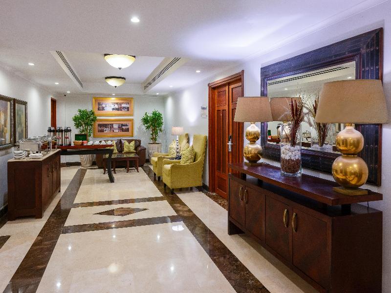 Sea Cliff Hotel image