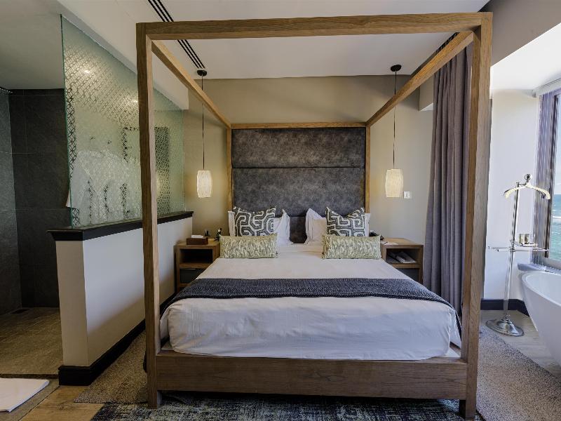 Sea Cliff Hotel image