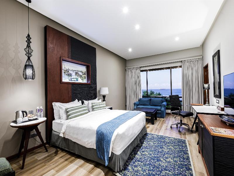 Sea Cliff Hotel image