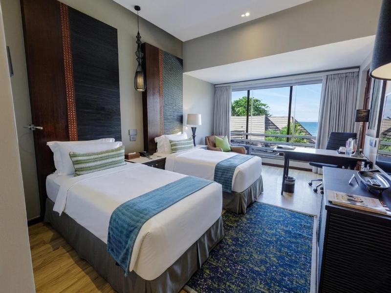 Sea Cliff Hotel image