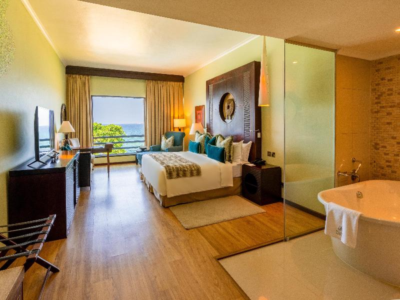 Sea Cliff Hotel image