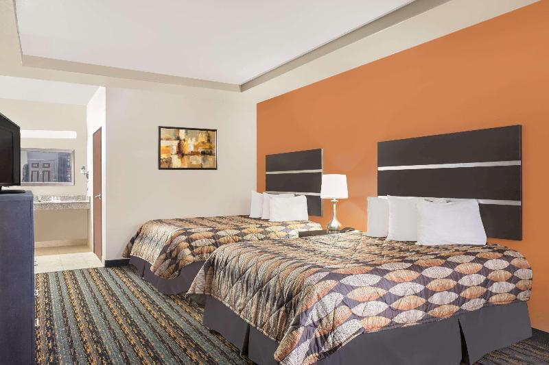 Days Inn by Wyndham Dilley image