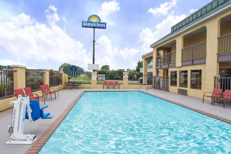 Days Inn by Wyndham Monticello image