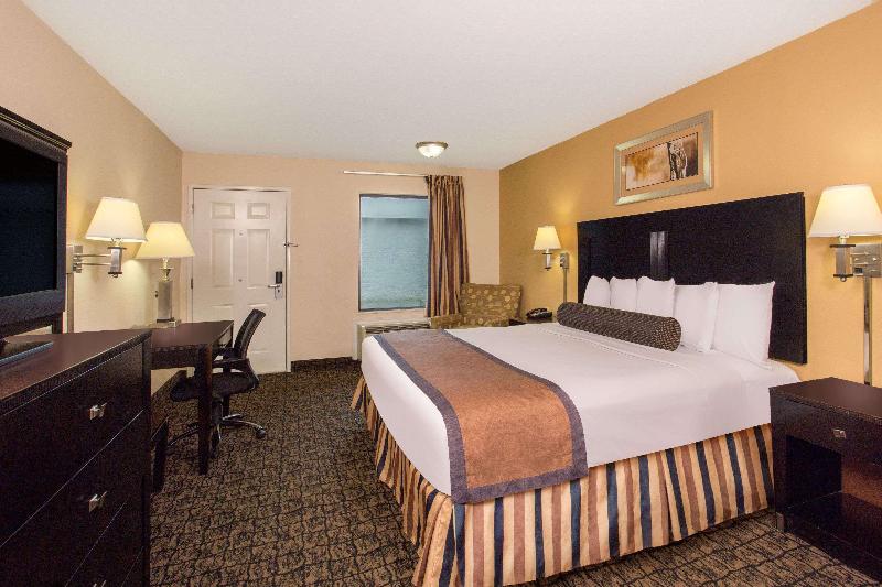 Days Inn by Wyndham Monticello image