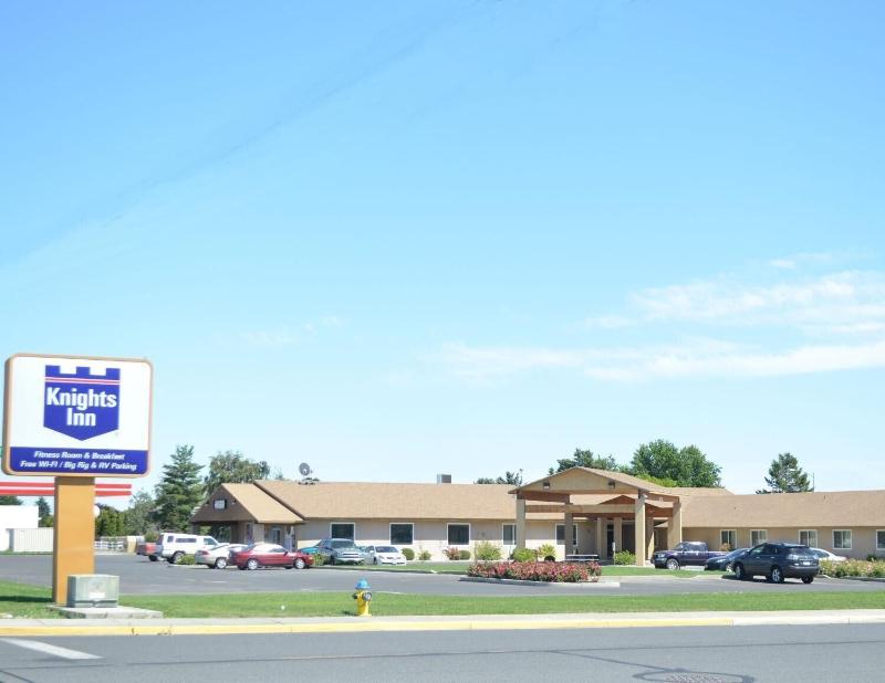 Knights Inn Quincy image