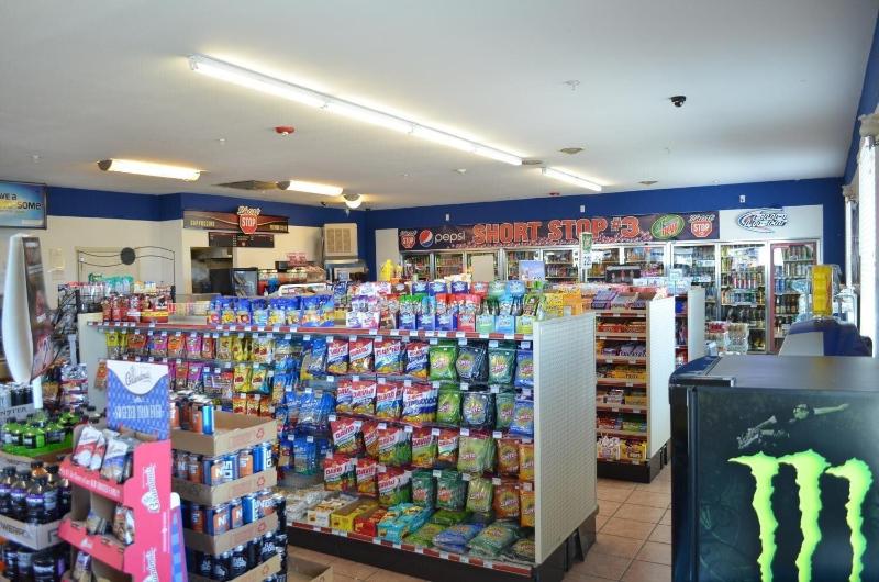Knights Inn Quincy image 9