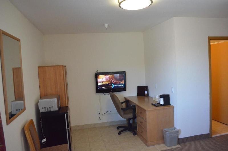 Knights Inn Quincy image 6