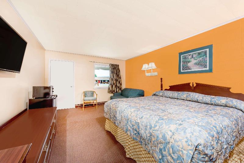 Knights Inn Mifflintown image