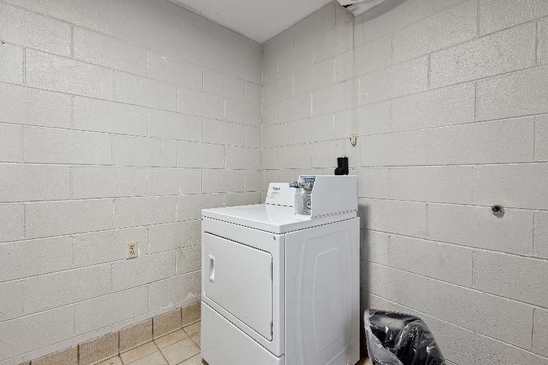 Relax inn by OYO Greeneville Near Hwy US-321 image